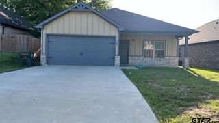 1608 N Englewood Ave, Tyler, TX 75702