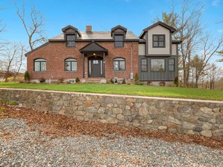 6 Lovis, Wakefield, MA 01880