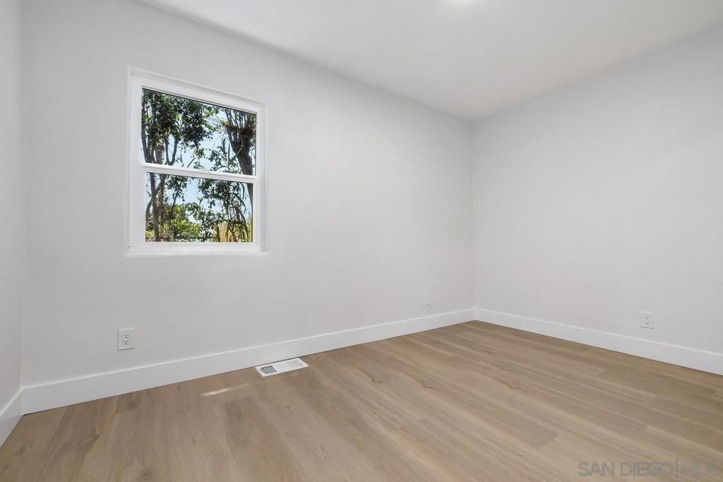 Image 19 of property listing at 5228 San Bernardo Terrace, San Diego, CA 92114