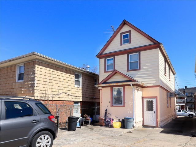 43-24 164 Street, Flushing, NY 11358