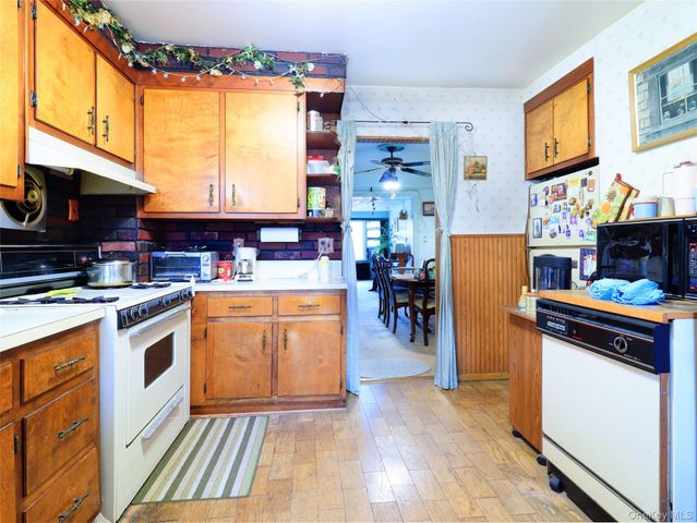 43-24 164 Street, Flushing, NY 11358