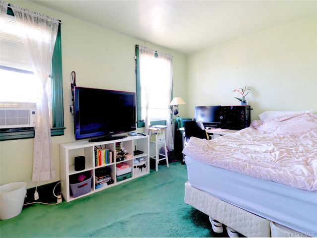 43-24 164 Street, Flushing, NY 11358