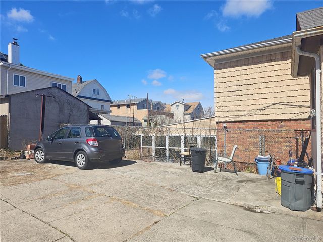 43-24 164 Street, Flushing, NY 11358