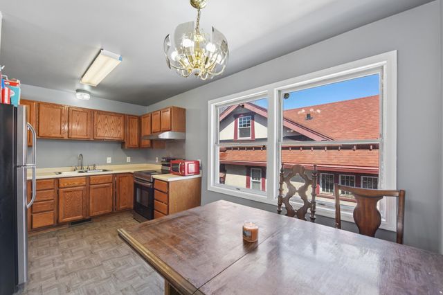 389 Roy Street N, Saint Paul, MN 55104