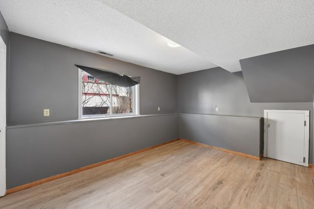 389 Roy Street N, Saint Paul, MN 55104