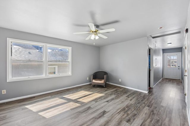 389 Roy Street N, Saint Paul, MN 55104