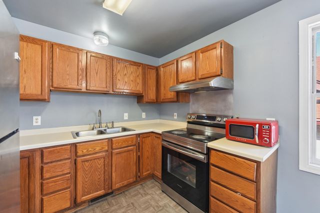 389 Roy Street N, Saint Paul, MN 55104