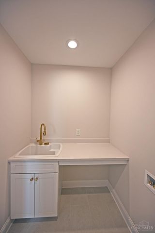 7408 Orchard Street, Columbia Twp, OH 45227