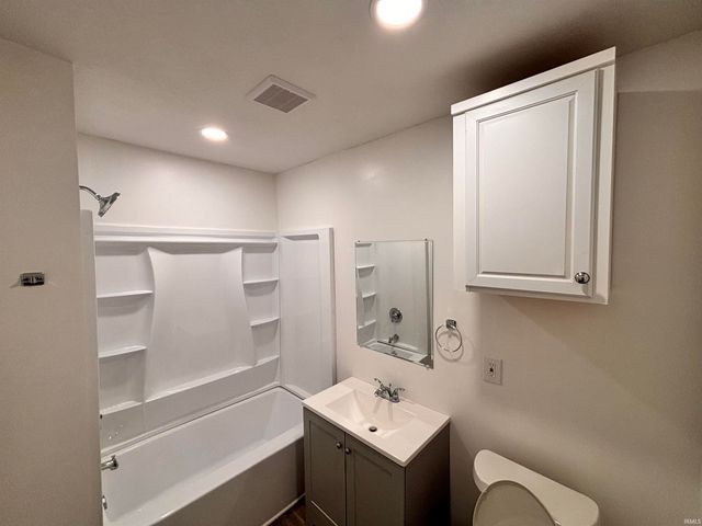 1003 W Quincy Street, Garrett, IN 46738