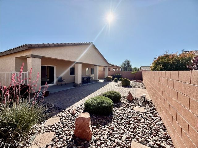 5290 East La Campana Drive, Pahrump, NV 89061