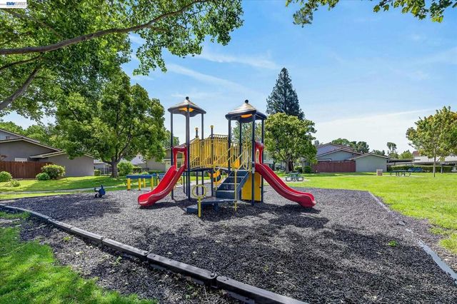 4416 Comanche Way, Pleasanton, CA 94588