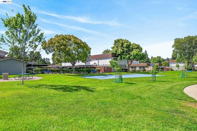 4416 Comanche Way, Pleasanton, CA 94588