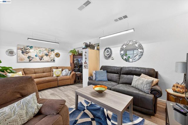 4416 Comanche Way, Pleasanton, CA 94588