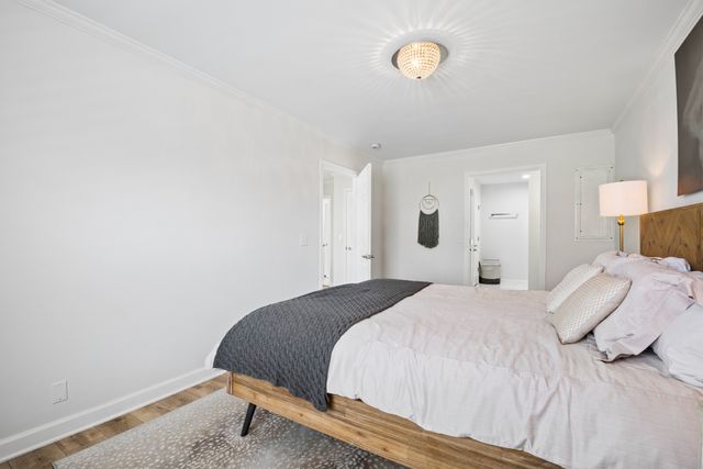 2418C Abbott Martin Rd, Nashville, TN 37215