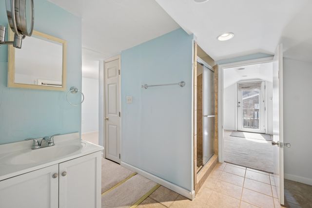 2418C Abbott Martin Rd, Nashville, TN 37215