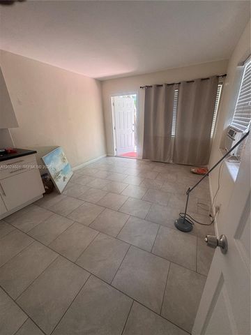 2900 N Ocean Blvd 4, Fort Lauderdale, FL 33308