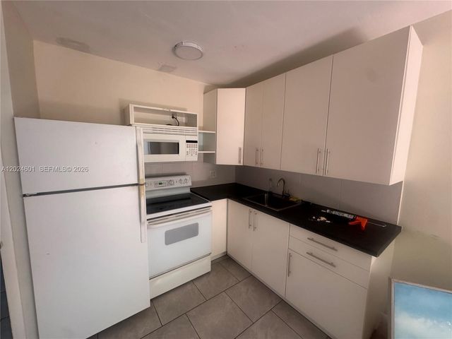 2900 N Ocean Blvd 4, Fort Lauderdale, FL 33308