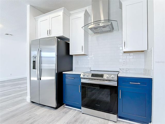 406 WILDFLOWER ROAD, Davenport, FL 33837