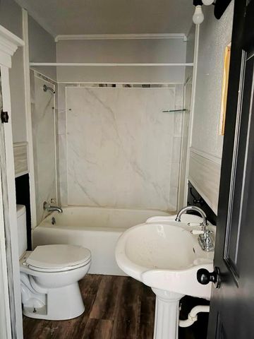 1329 W Thompson Avenue, Enid, OK 73703