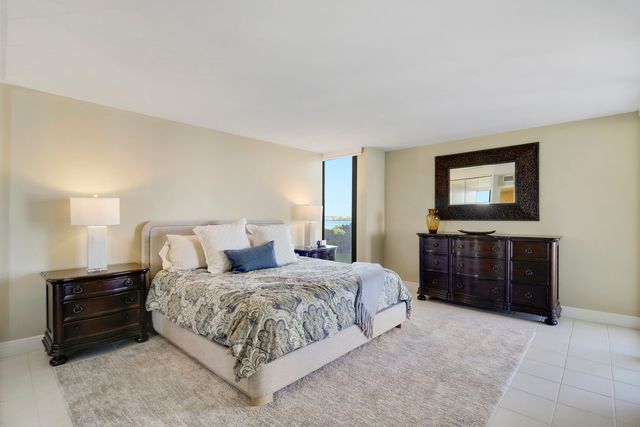5510 N OCEAN Drive 4C, Singer Island, FL 33404