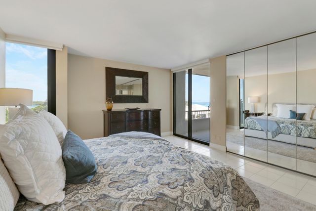 5510 N OCEAN Drive 4C, Singer Island, FL 33404