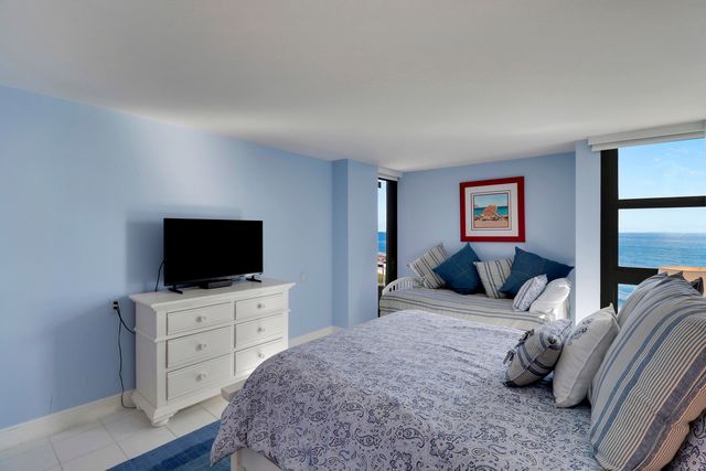 5510 N OCEAN Drive 4C, Singer Island, FL 33404