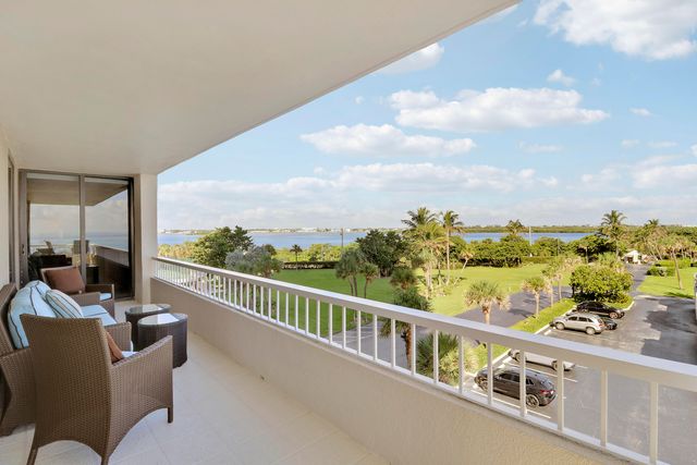 5510 N OCEAN Drive 4C, Singer Island, FL 33404