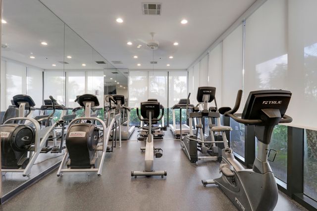 5510 N OCEAN Drive 4C, Singer Island, FL 33404