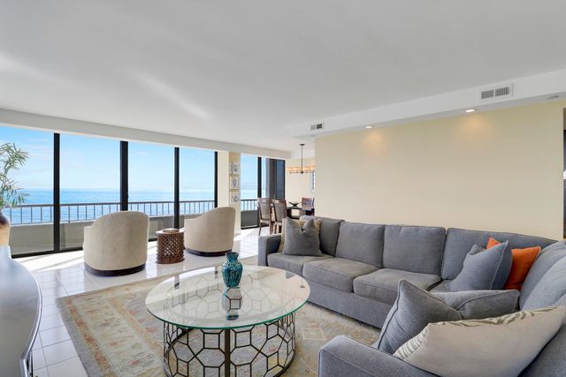 5510 N OCEAN Drive 4C, Singer Island, FL 33404