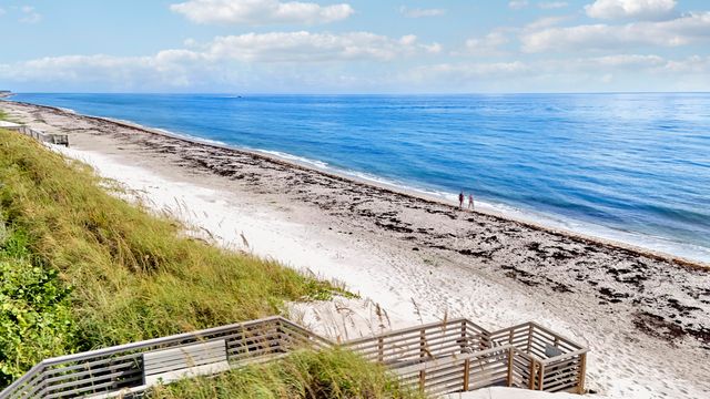 5510 N OCEAN Drive 4C, Singer Island, FL 33404