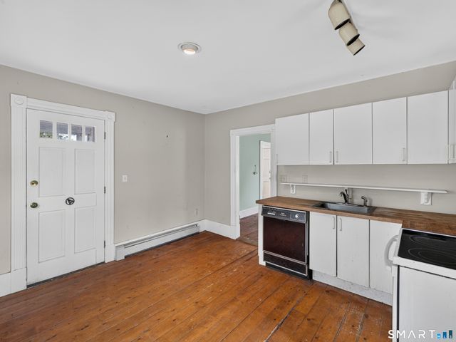 61 Prospect Hill Road, Groton, CT 06340