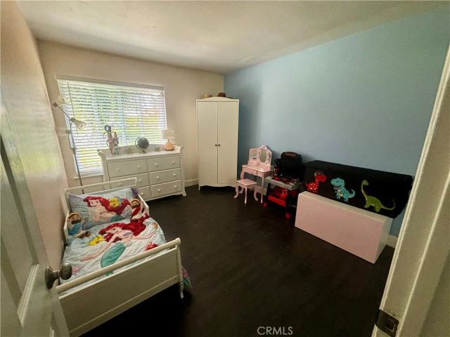 2910 Bradford Place, Santa Ana, CA 92707