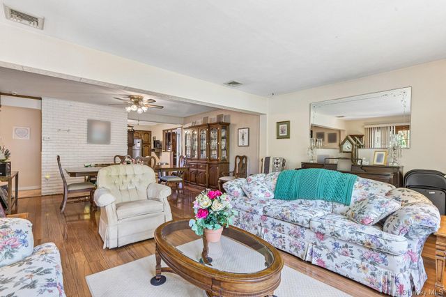 83 Coppersmith Road, Levittown, NY 11756
