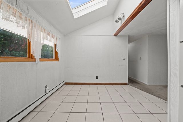 5 Anderson St, Peabody, MA 01960