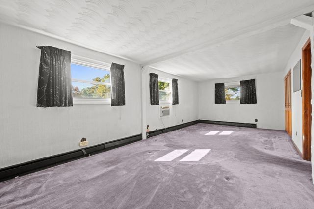 5 Anderson St, Peabody, MA 01960