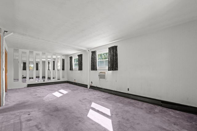 5 Anderson St, Peabody, MA 01960
