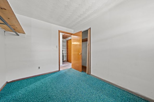 5 Anderson St, Peabody, MA 01960