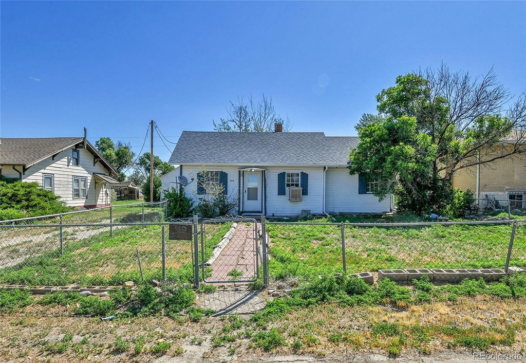 444 3rd Avenue, Deer Trail, CO 80105