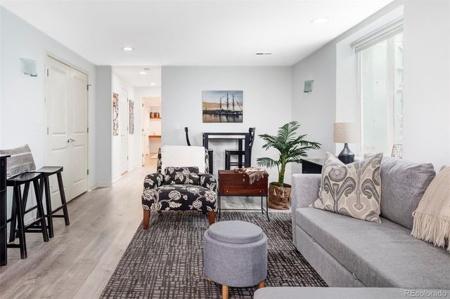 6 S Madison Street, Denver, CO 80209