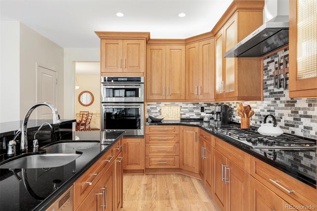 6 S Madison Street, Denver, CO 80209