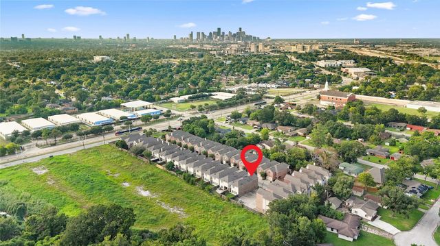 5166 Oasis Park, Houston, TX 77021