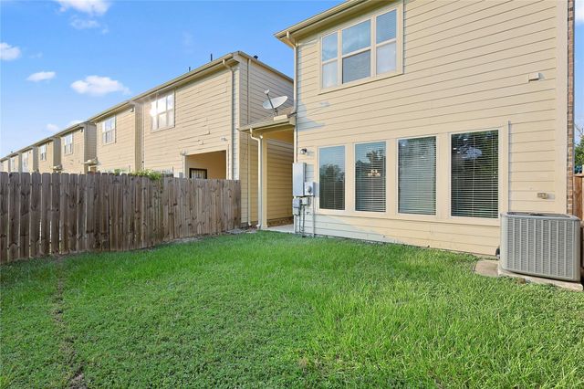 5166 Oasis Park, Houston, TX 77021