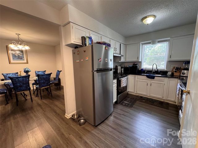 4509 Gaynelle Drive, Charlotte, NC 28215