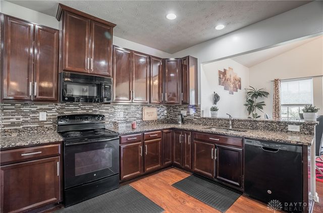 512 Reading Road, Dayton, OH 45404