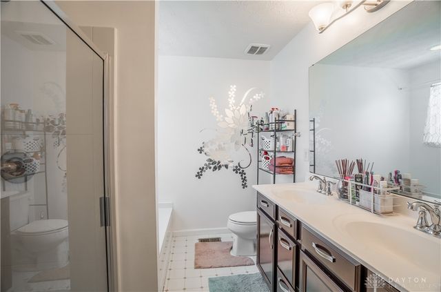 512 Reading Road, Dayton, OH 45404