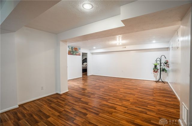 512 Reading Road, Dayton, OH 45404