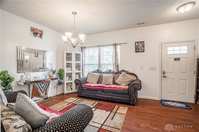 512 Reading Road, Dayton, OH 45404