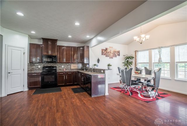512 Reading Road, Dayton, OH 45404