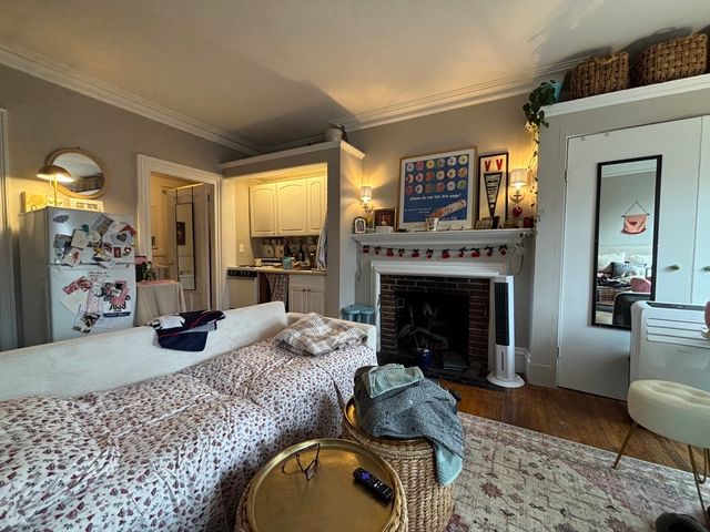 98 Charles St. 12A, Boston, MA 02114
