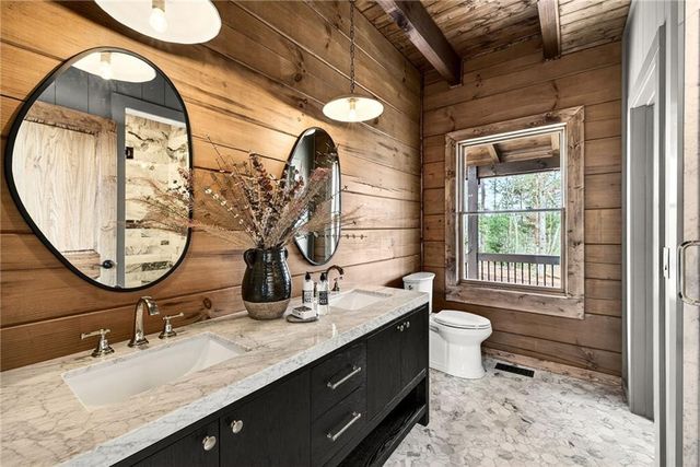 1312 Hicks Ford Road, Ellijay, GA 30540